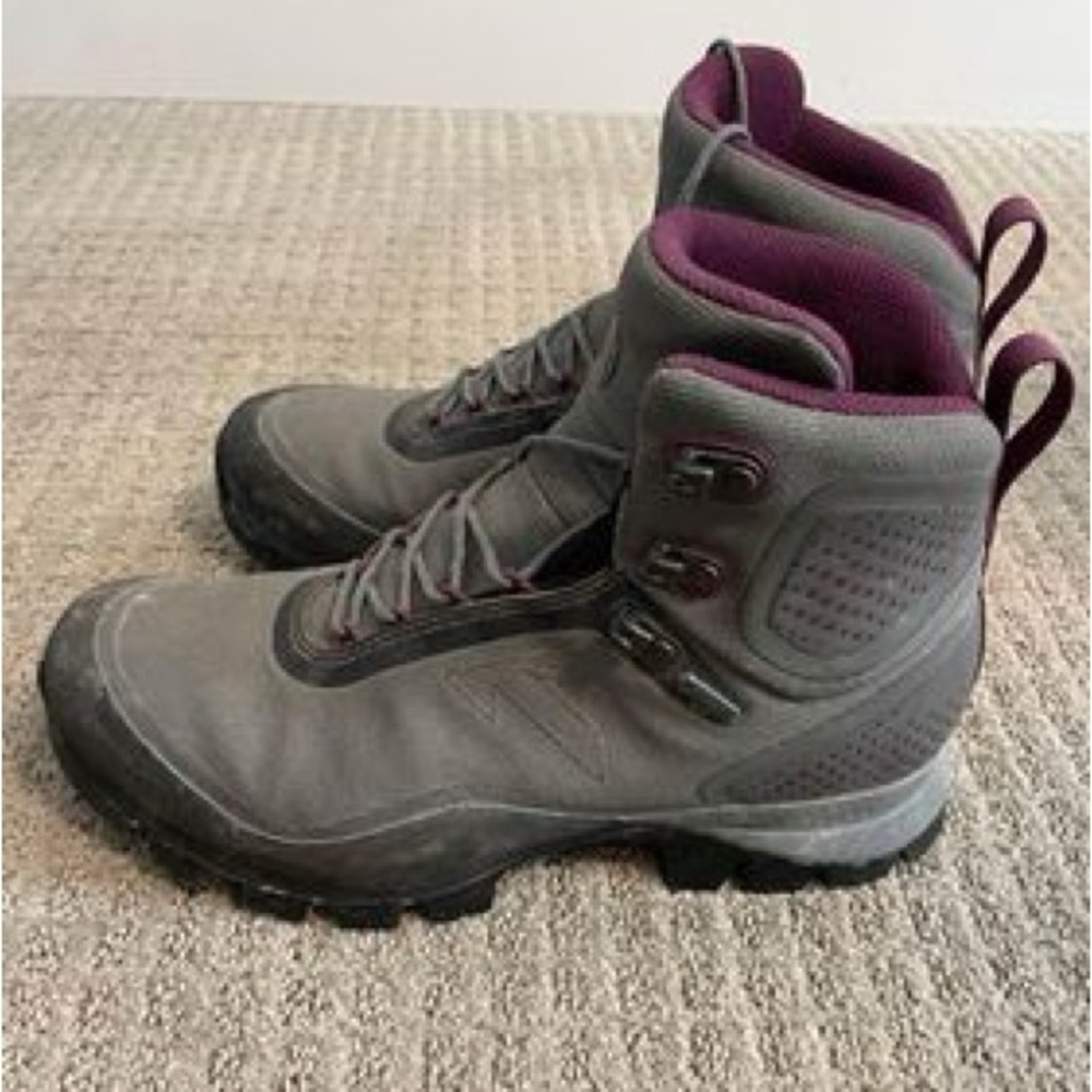 Women’s Tecnica Hiking Boot Size 6.5